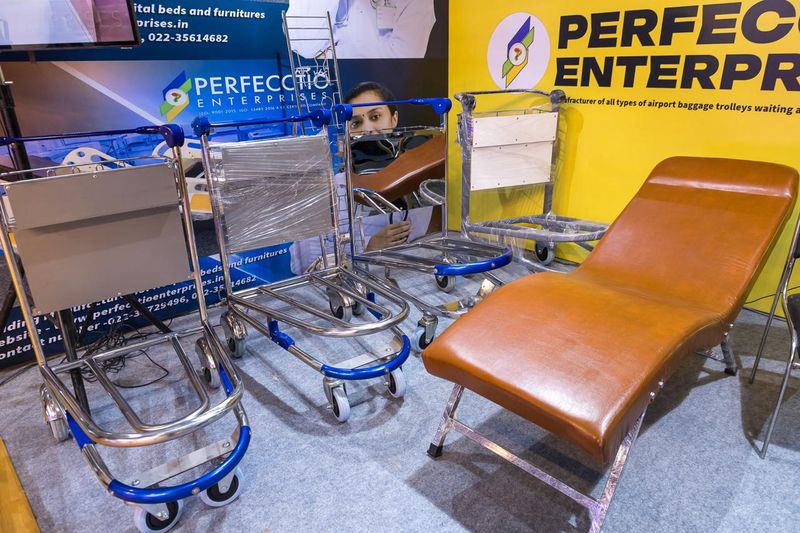Perfecctio Enterprises exhibition airport trolleys lounger